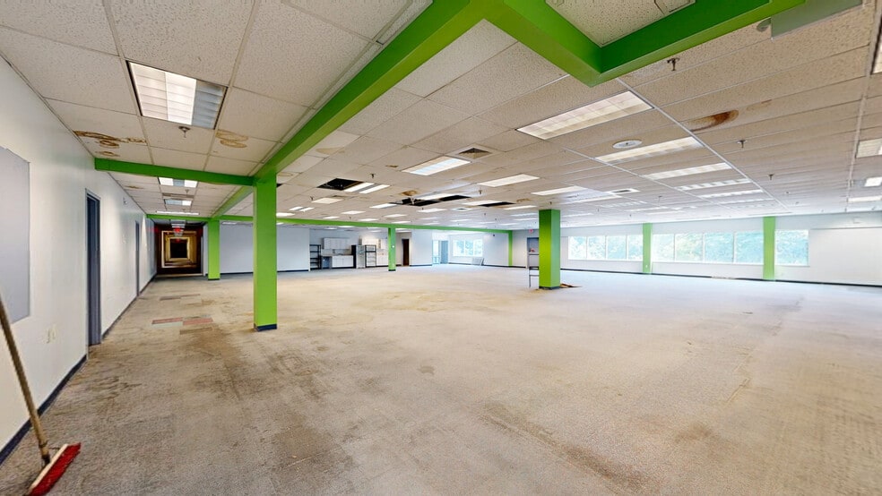 More Photos Of 3190 Tremont Ave, Feasterville Trevose Flex For Sale