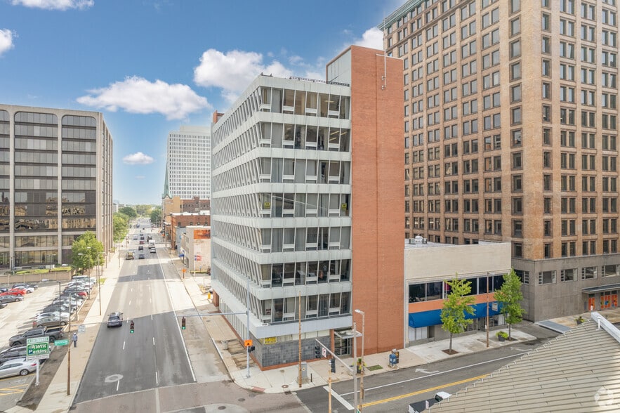 Primary Photo Of 626 Madison Ave, Toledo Office For Sale