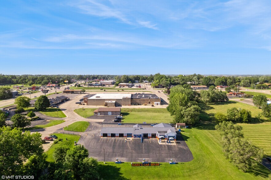 More Photos Of 731 Midwest Ct, Freeport Carwash For Sale