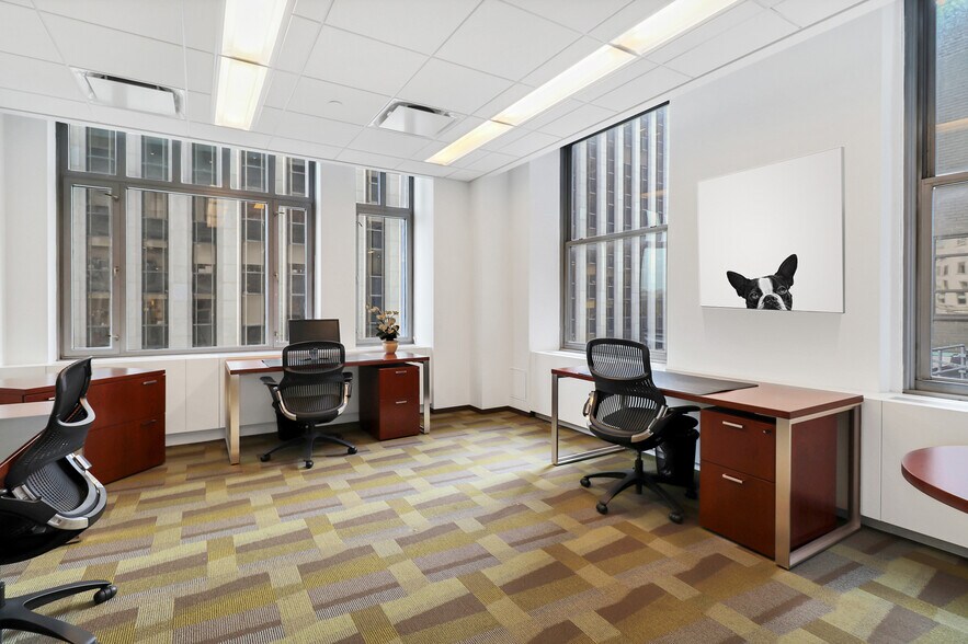 Primary Photo Of 745 Fifth Ave, New York Coworking Space