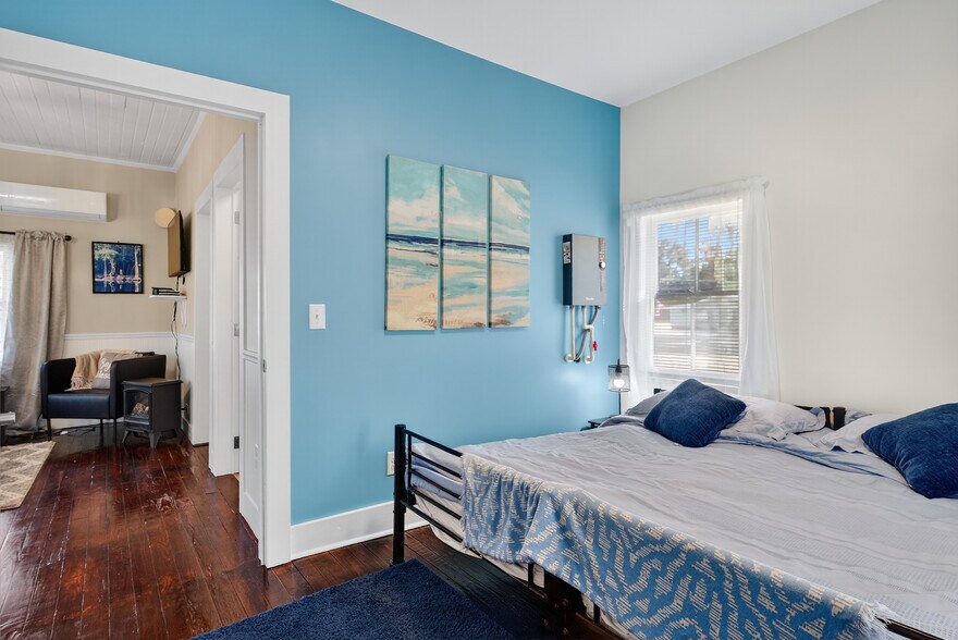 More Photos Of 765 3rd Ave, Welaka Restaurant For Sale