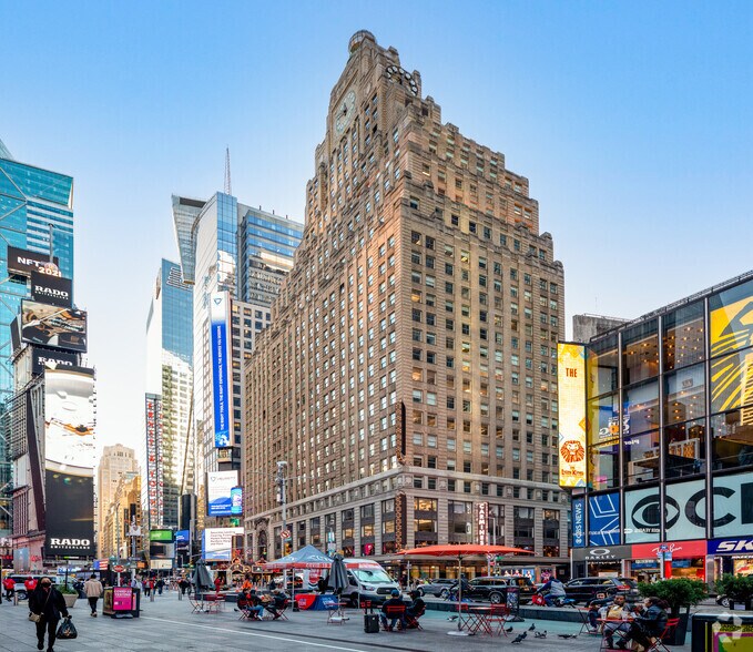 More Photos Of 1501 Broadway, New York Coworking Space