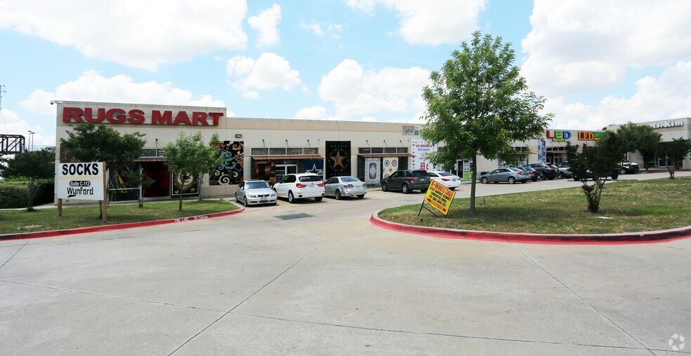 More Photos Of 11029 Harry Hines Blvd, Dallas Unknown For Lease