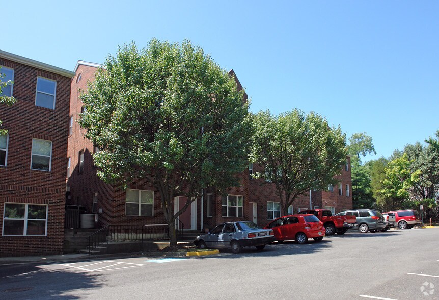 More Photos Of 6060-6074 Franconia Rd, Alexandria Medical For Lease