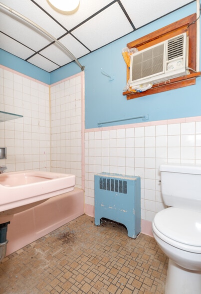 More Photos Of 730 N Main St, Port Allegany Hotel For Sale