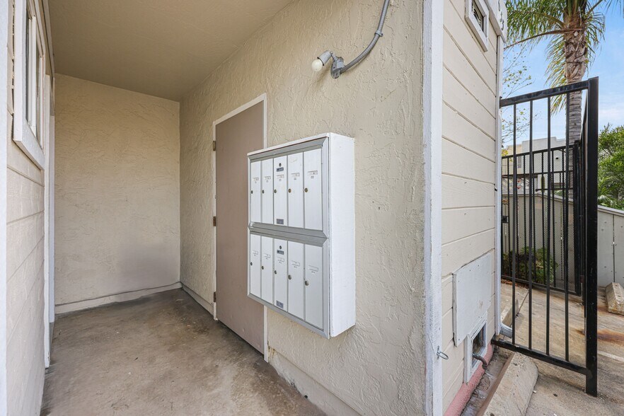 More Photos Of 4655 33rd St, San Diego Apartments For Sale