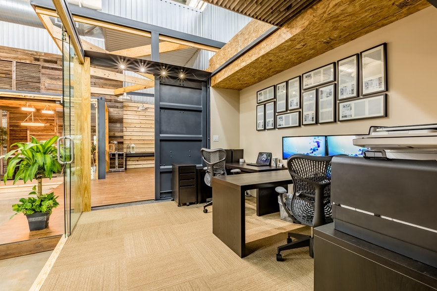 More Photos Of 1310 Rayford Park Rd, Spring Flex For Lease