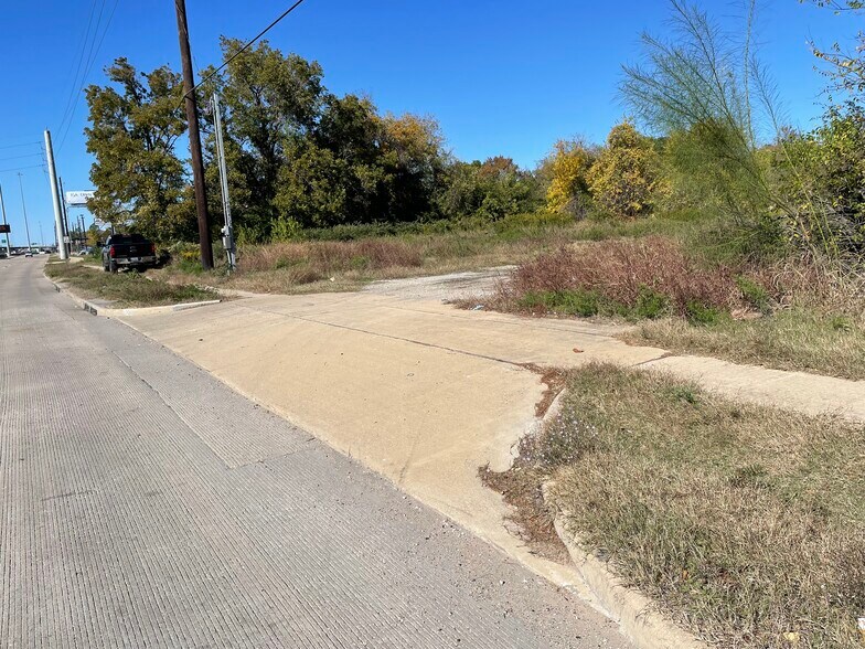 More Photos Of 17800 Northwest Fwy, Houston Land For Lease