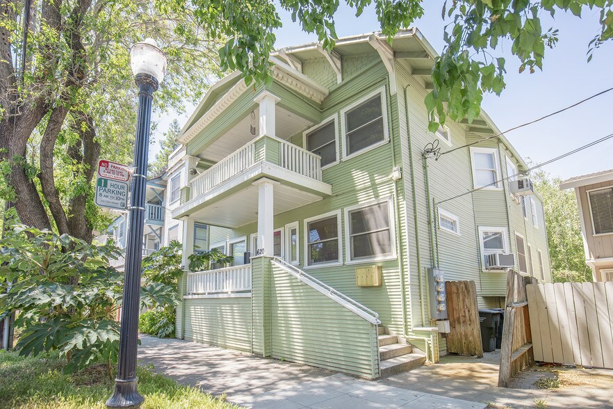 Primary Photo Of 620 14th St, Sacramento Apartments For Sale