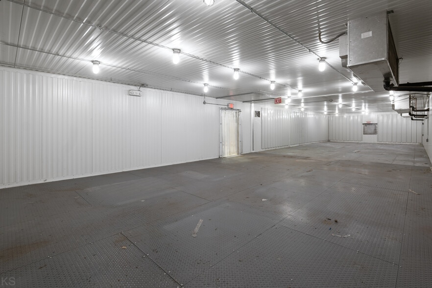 More Photos Of 3702 Hy Point Blvd, Rolla Industrial For Sale