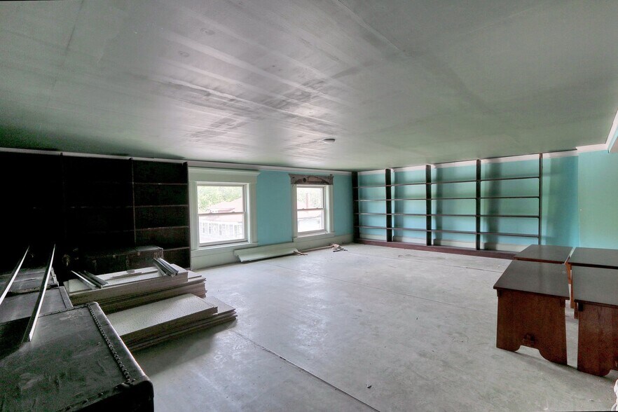 More Photos Of 59 N Main St, Liberty Loft Creative Space For Sale