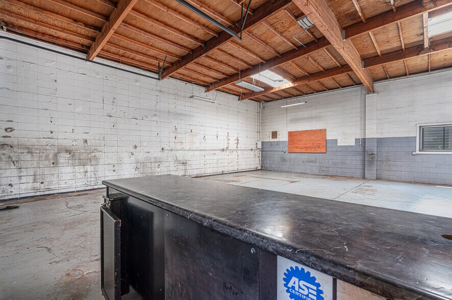 More Photos Of 1841 Piner Rd, Santa Rosa Flex For Lease