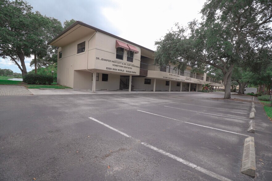More Photos Of 10625 N Military Trl, Palm Beach Gardens Office For Sale