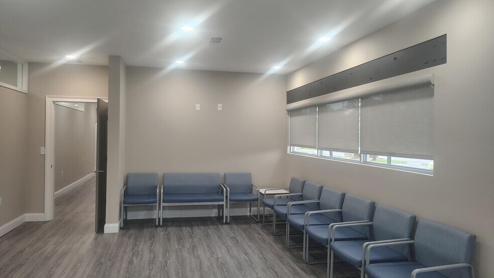 More Photos Of 1027 Keith Dr, Perry Medical For Lease
