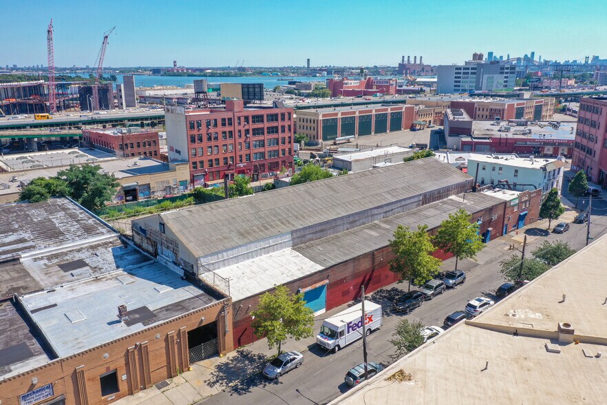 More Photos Of 450 Timpson Pl, Bronx Warehouse For Lease