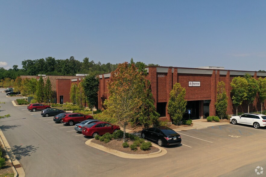 More Photos Of 2410 Satellite Blvd, Buford Unknown For Lease