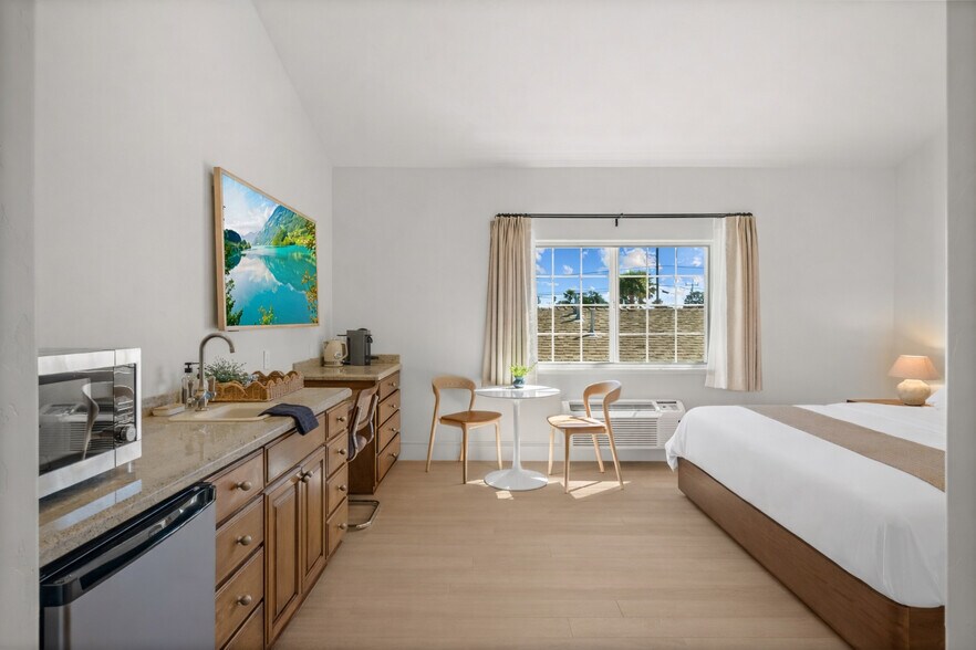 More Photos Of 21305 E Cliff Dr, Santa Cruz Hotel For Sale