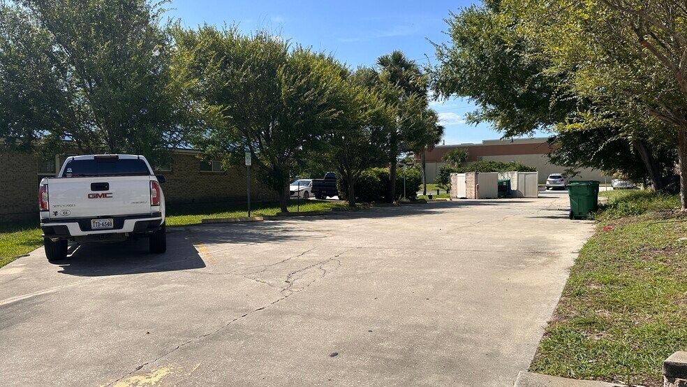 More Photos Of 1326 3rd St S, Jacksonville Beach Medical For Lease