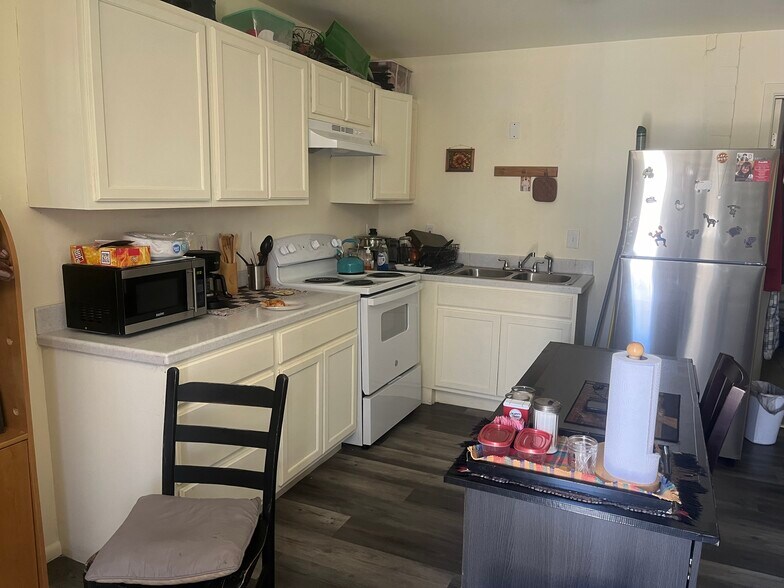 Primary Photo Of 145 Glorieta St NE, Albuquerque Apartments For Sale