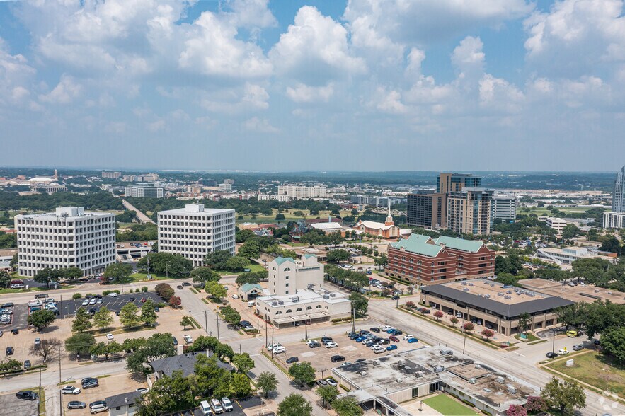 More Photos Of 1201 Summit Ave, Fort Worth Medical For Lease