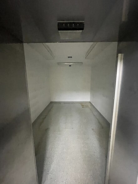 More Photos Of 1055 E Tremont Ave, Bronx Medical For Lease