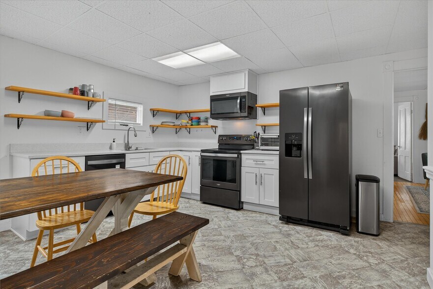 More Photos Of 61 Pleasant St, Ludlow Apartments For Sale