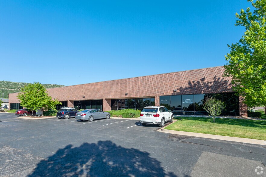More Photos Of 7961 Shaffer Pky, Littleton Light Distribution For Lease