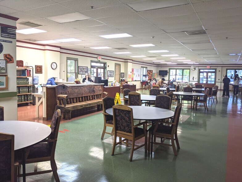 More Photos Of 1105 N Main St, Conyers Healthcare For Sale