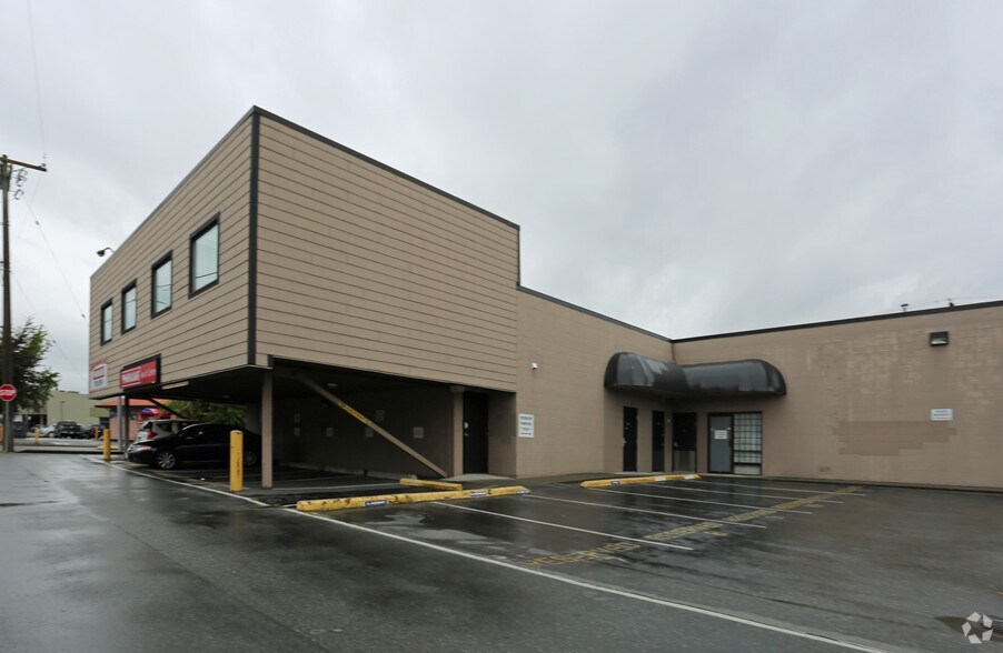 More Photos Of 20644 Fraser Hwy, Langley Medical For Lease