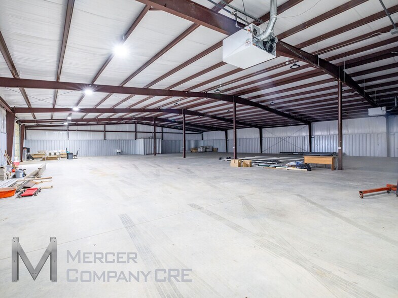 More Photos Of 6600 S I 35 Service Rd, Oklahoma City Flex For Lease
