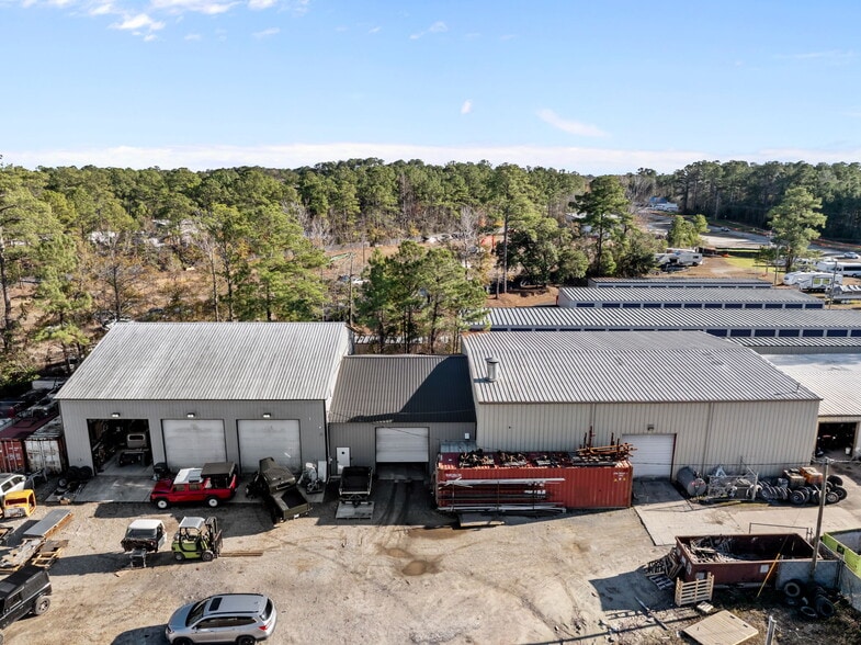 More Photos Of 4704 N College Rd, Castle Hayne Warehouse For Lease