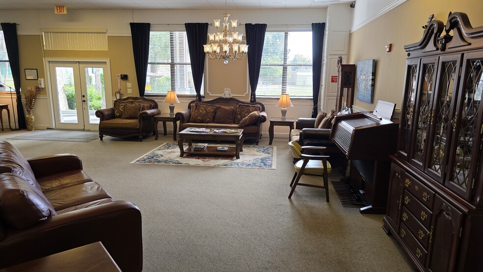 More Photos Of 301 Milford Pl, New Smyrna Beach Assisted Living For Sale