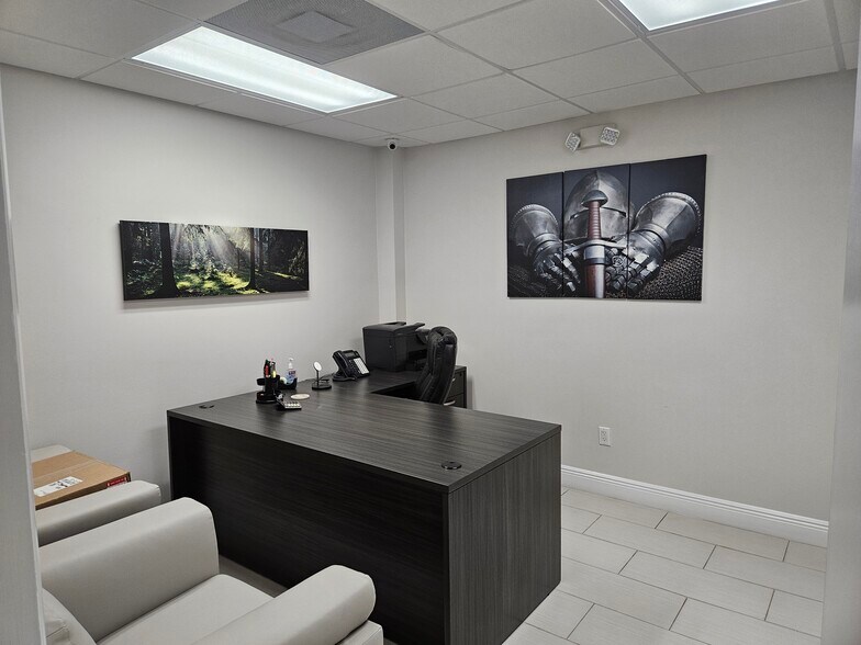 More Photos Of 300 NW 70th Ave, Plantation Medical For Sale