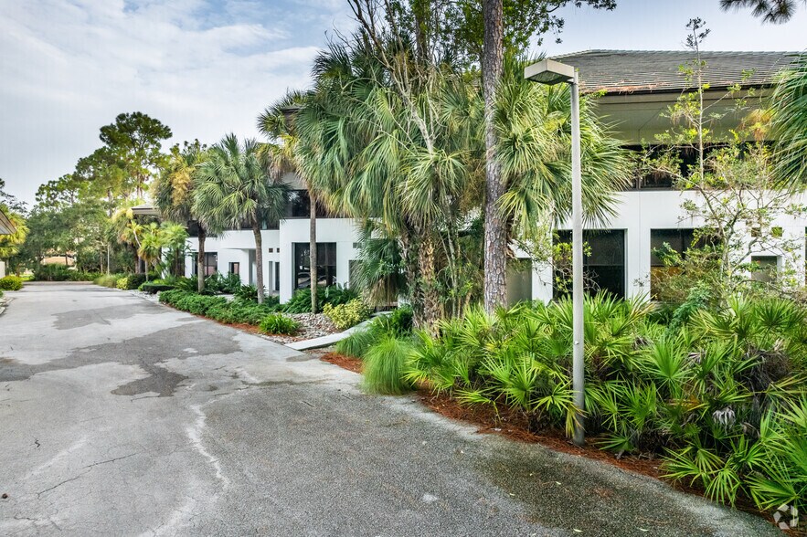 More Photos Of 3200 Bailey Ln, Naples Office For Lease