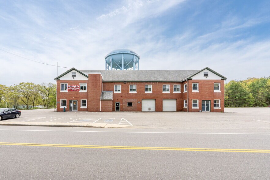 More Photos Of 28 Collins St, Seabrook Flex For Sale