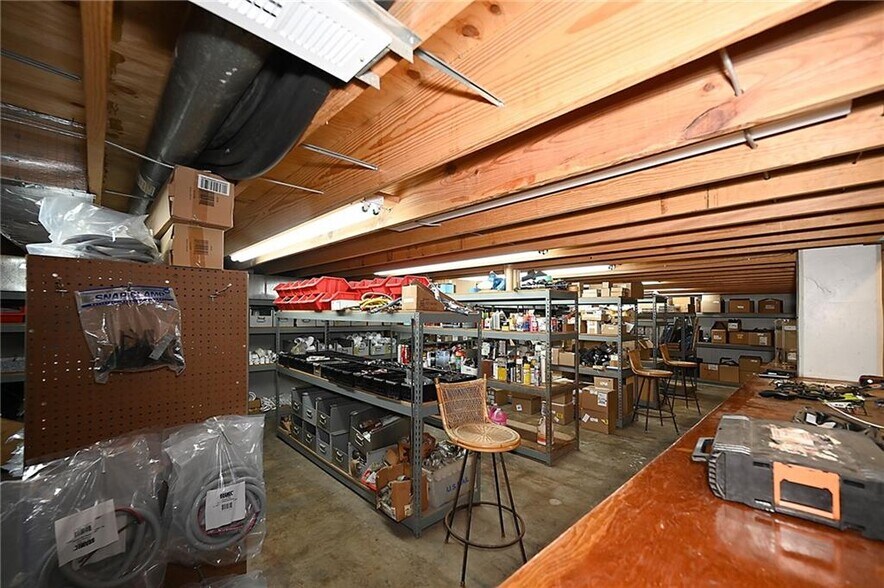 More Photos Of 205 W Brasfield St, Smithville Industrial For Sale