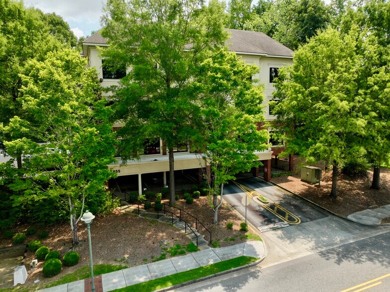 More Photos Of 5855 Sandy Springs Cir NE, Atlanta Office For Sale