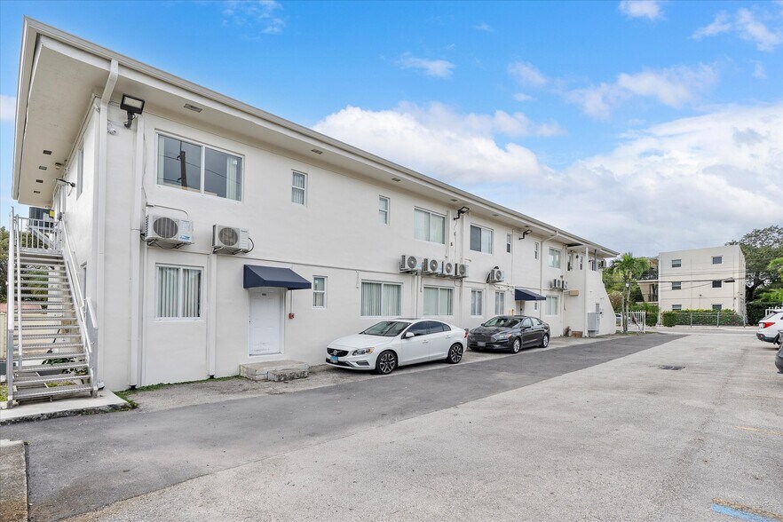 More Photos Of 6647 SW 59th Pl, Miami Apartments For Sale