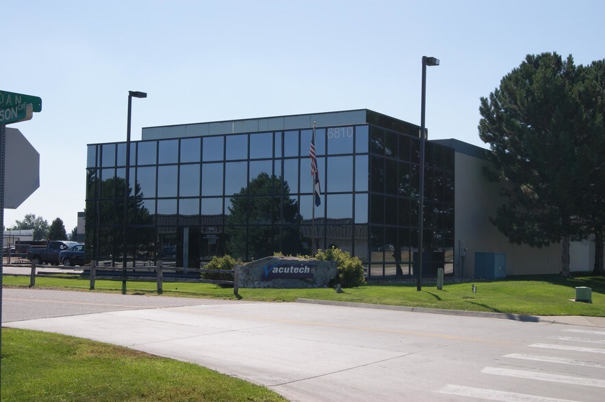 More Photos Of 6810 S Jordan Rd, Centennial Warehouse For Lease