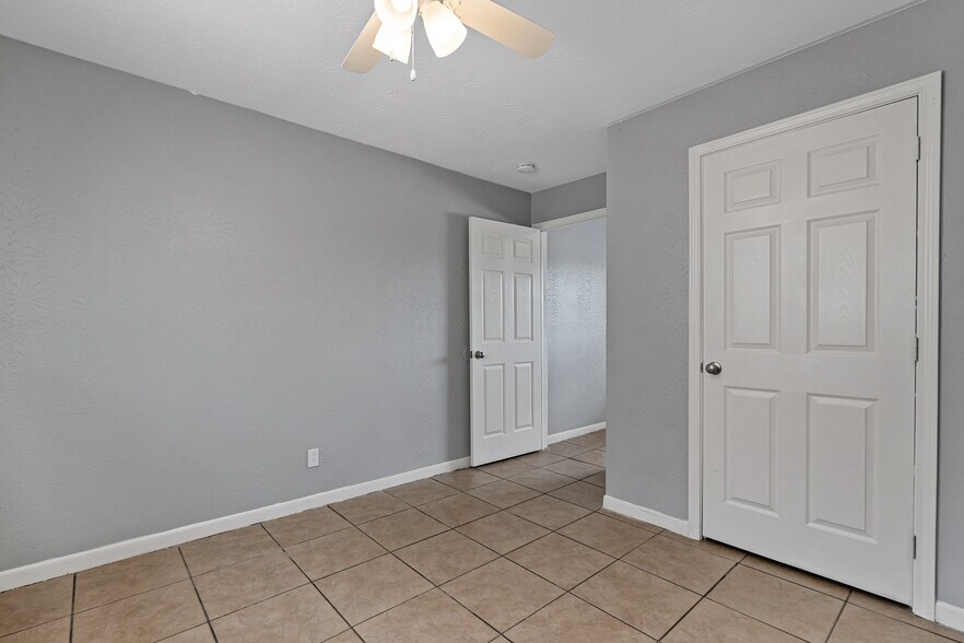 More Photos Of 1820 E Texas St, Bossier City Apartments For Sale