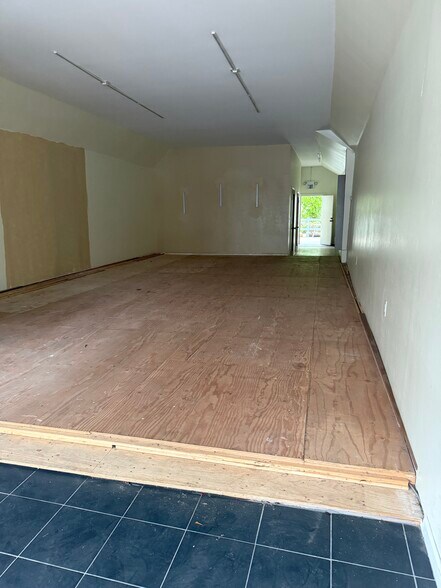 More Photos Of 736 14th St, San Francisco Apartments For Sale