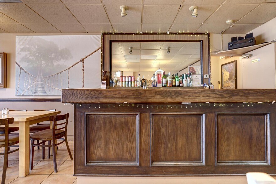 More Photos Of 448 Browns Line, Toronto Restaurant For Sale