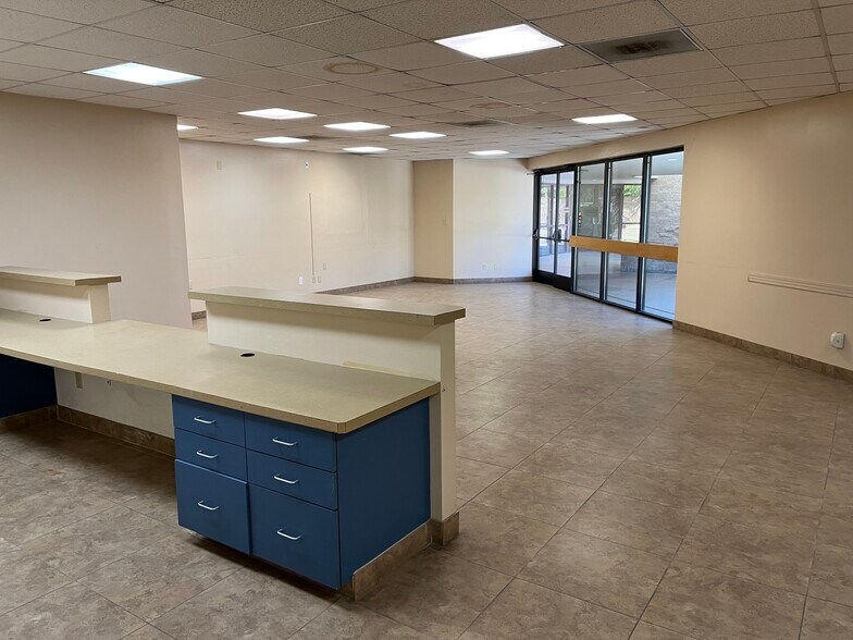 More Photos Of 1779 W Saint Marys Rd, Tucson Medical For Sale