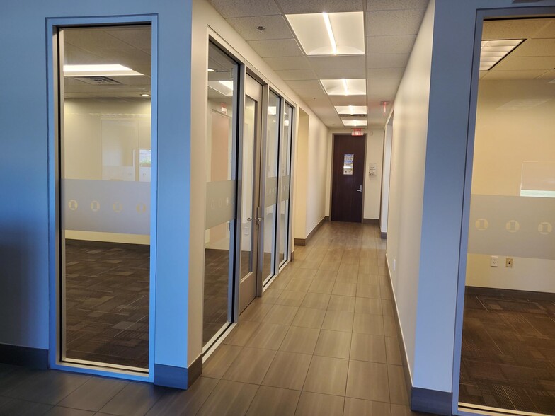 More Photos Of 12322 E 55th St, Tulsa Distribution For Lease