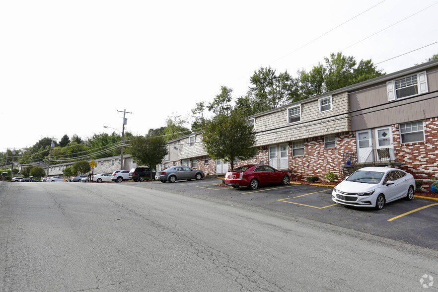 More Photos Of 621 E Deborah Jane Dr, Plum Apartments For Sale