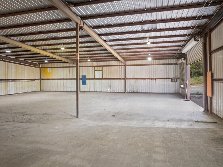 More Photos Of 450 County Road 1312, Mount Pleasant Industrial For Sale