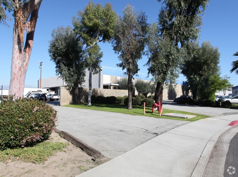 More Photos Of 17065 E Green Dr, City of Industry Warehouse For Lease