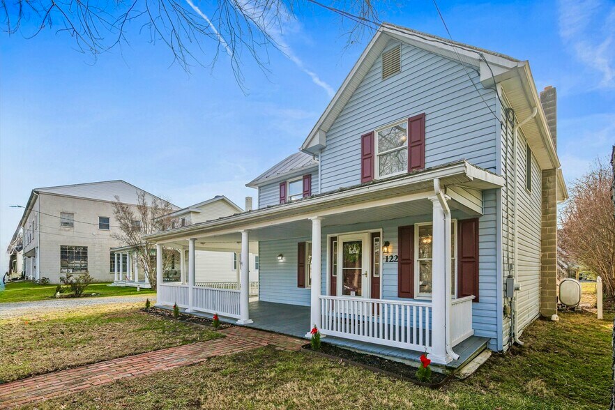 More Photos Of 122 E Main St, Stevensville Office For Sale