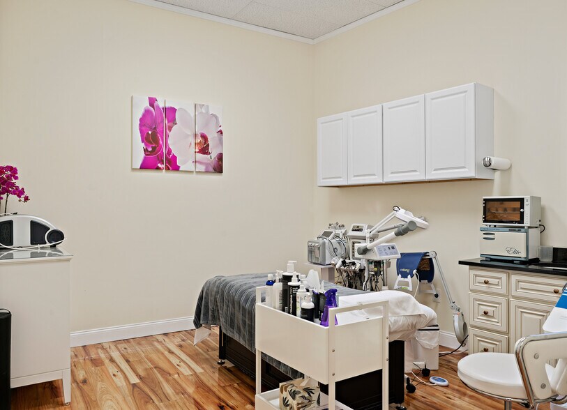 More Photos Of 365 Salem St, Medford Health Club For Sale