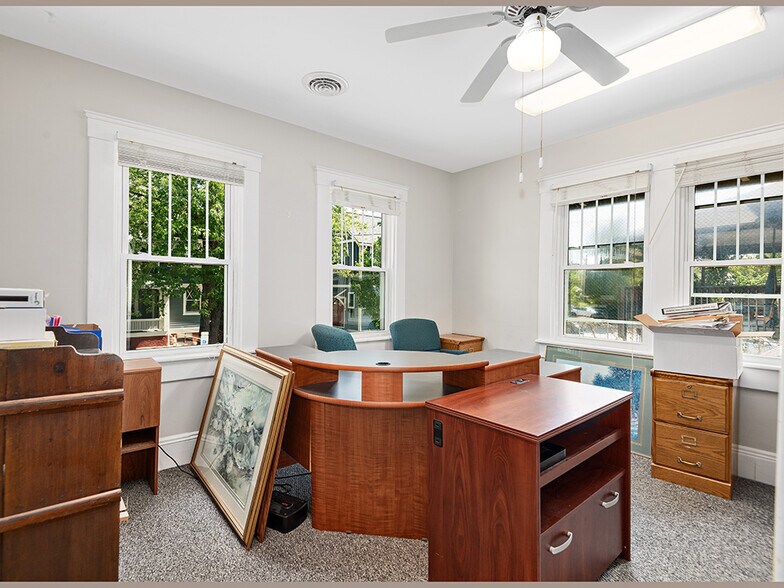 More Photos Of 141 Merrimon Ave, Asheville Office For Lease